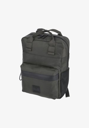 Sac à dos rectangulaire gris foncé avec une poche zippée à l'avant, deux poignées supérieures, une poche en mesh sur le côté et des tirettes de fermeture éclair noires.