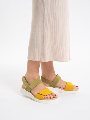 ara Sandály na platformě - corn kiwi