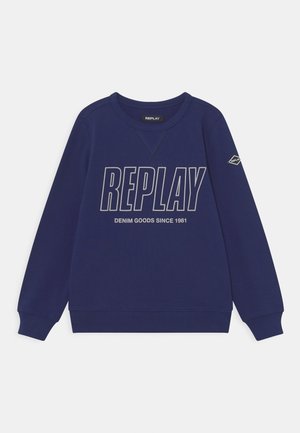 Sweat-shirt bleu marine à manches longues avec les inscriptions "REPLAY" et "DENIM GOODS SINCE 1981" imprimées sur le devant, écusson logo sur la manche gauche.