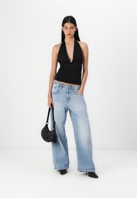 BDG Urban Outfitters JAYA - Laisvo kirpimo džinsai - light vintage