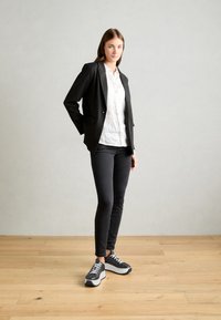 Tamaris Tossud - black