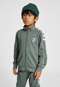 Hummel SET - Trainingspak - laurel wreath