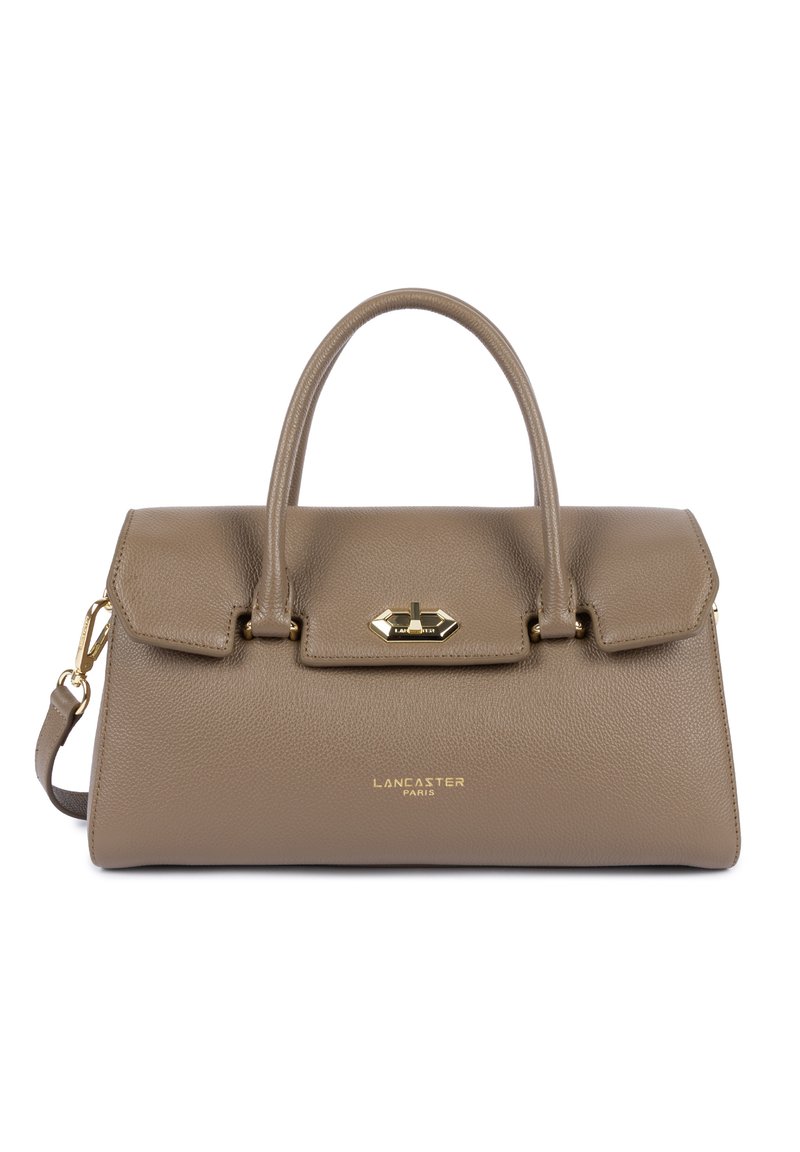 Sac à main en cuir taupe avec un design structuré. Doté d'un fermoir en métal doré et d'un logo embossé. Comprend des poignées doubles et une bandoulière amovible.