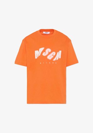 T-shirt orange vif à manches courtes avec un texte "MSGM" blanc déformé et "MILANO" imprimé en lettres plus petites en dessous.