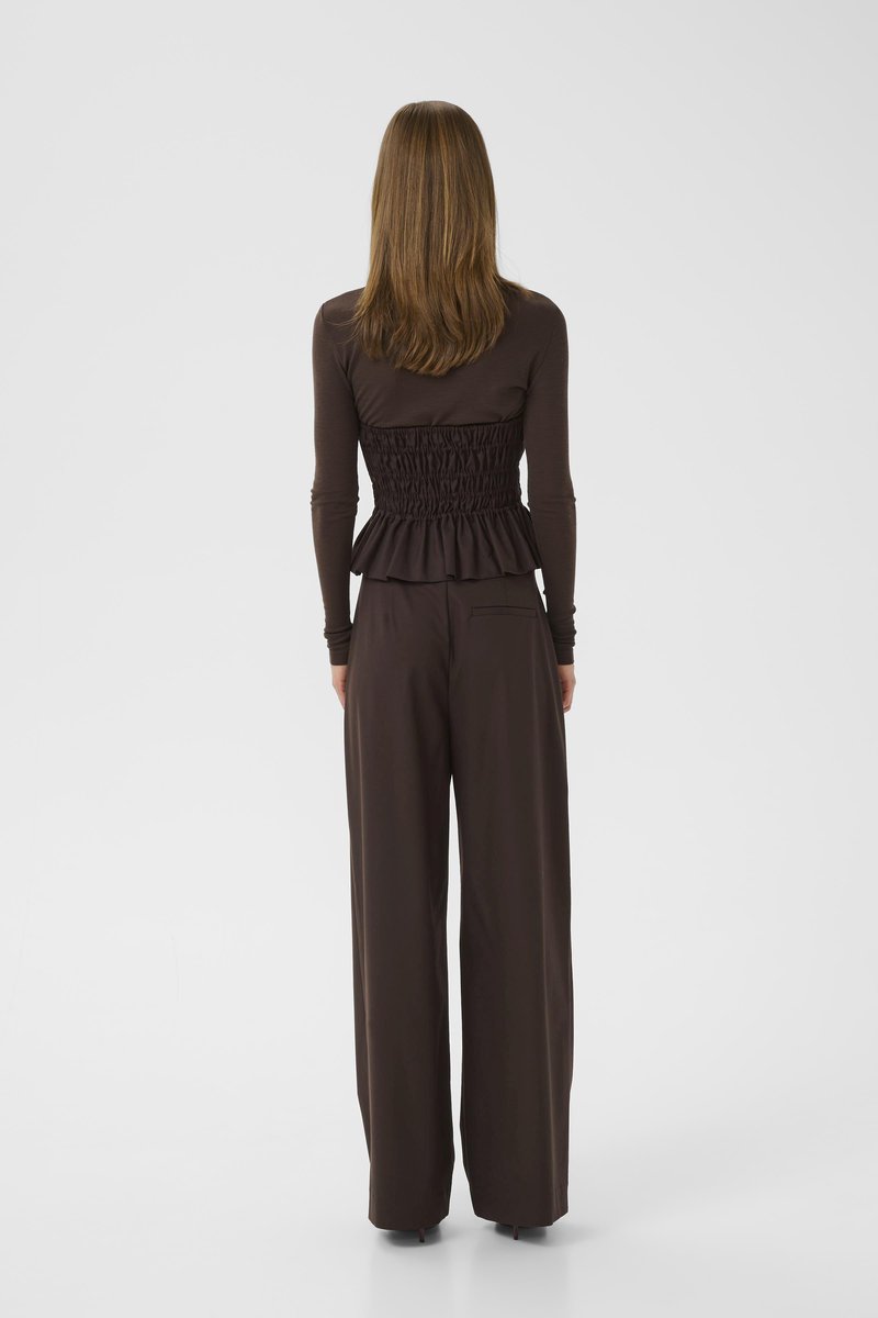 Haut Plongeant Péplum PrettyLittleThing Taille 12 - Neuf Avec étiquettes (marron)