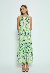Desires MACIE HALTERNECK - Vapaa-ajan mekko - sap green print