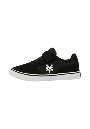 PYRAMID - Skatesko - black