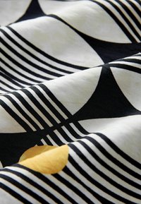 Next LONG SLEEVE - REGULAR FIT - Overhemdblouse - monochrome yellow geometric print