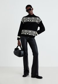 ONLY ONLVICTORIA - Trui - black/pumice stone