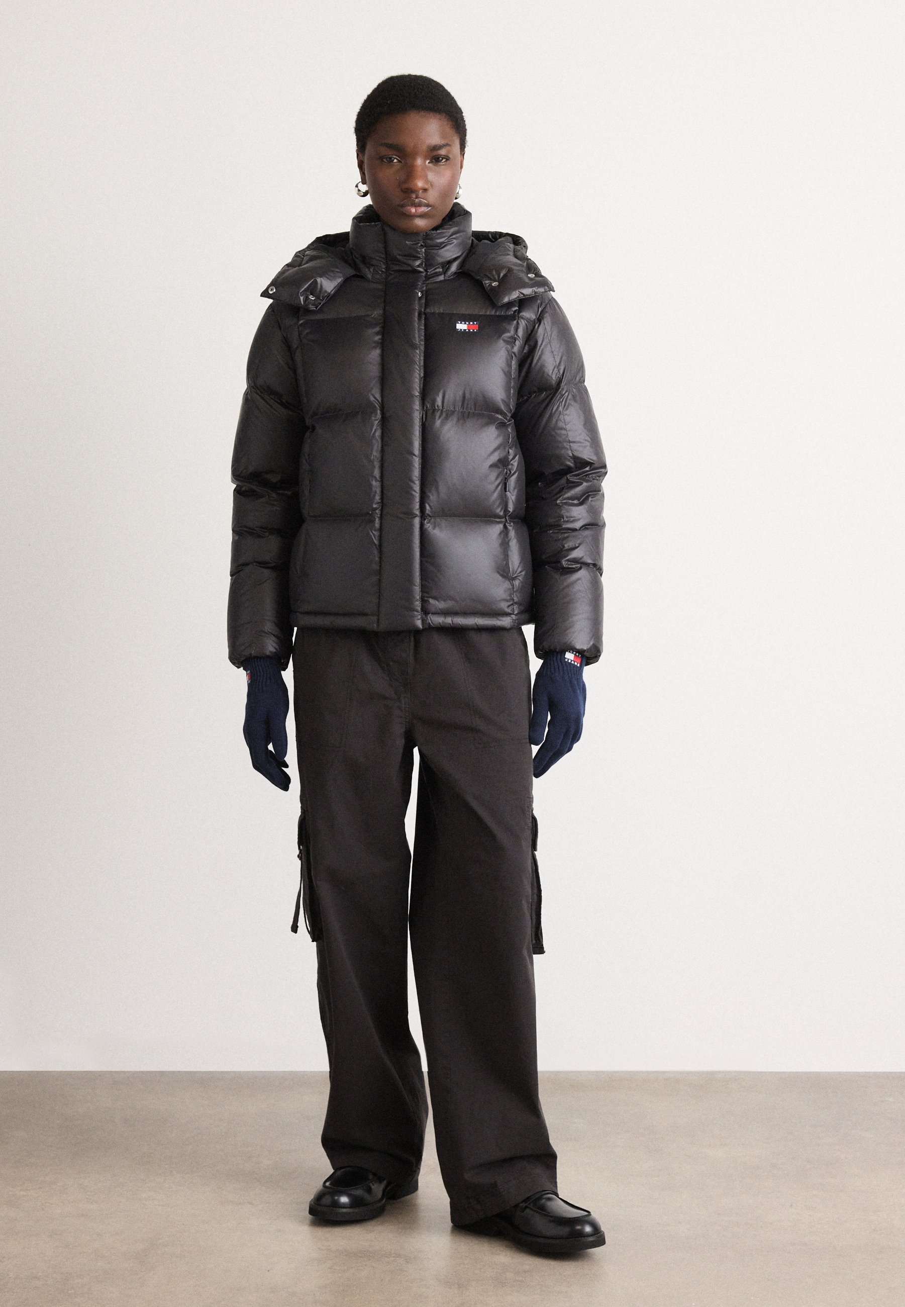 Tommy Jeans ALASKA GRID SHINY - Down jacket - black - Zalando