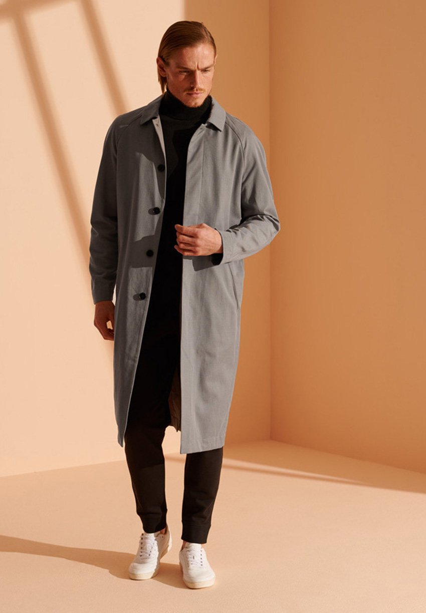 Superdry CULT STUDIOS LIMITED EDITION 