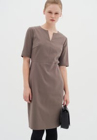 InWear ZELLA  - Pouzdrové šaty - sandy grey