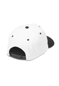 Weißes Baseballcap mit einem schwarzen Schirm und verstellbarem Riemen. Besitzt schwarze Stiche und sechs Belüftungsöffnungen auf der Krone.
