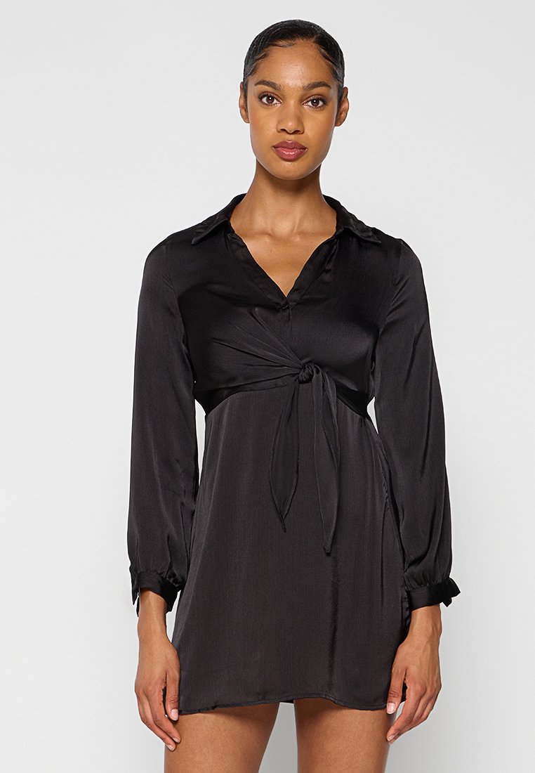 Vero Moda Petite Blousejurk zwart Vero Moda Petite Blousejurk zwart