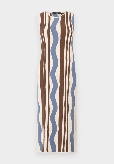 Vestito senza maniche con una base crema e strisce ondulate marroni e blu. Realizzato in un tessuto testurizzato, ha un design a taglio dritto.
