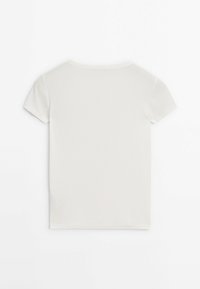 Witte T-shirt met korte mouwen, gemaakt van soepel katoen. Heeft een ronde halslijn en een eenvoudig, aangesloten ontwerp zonder zichtbare patronen of accenten.