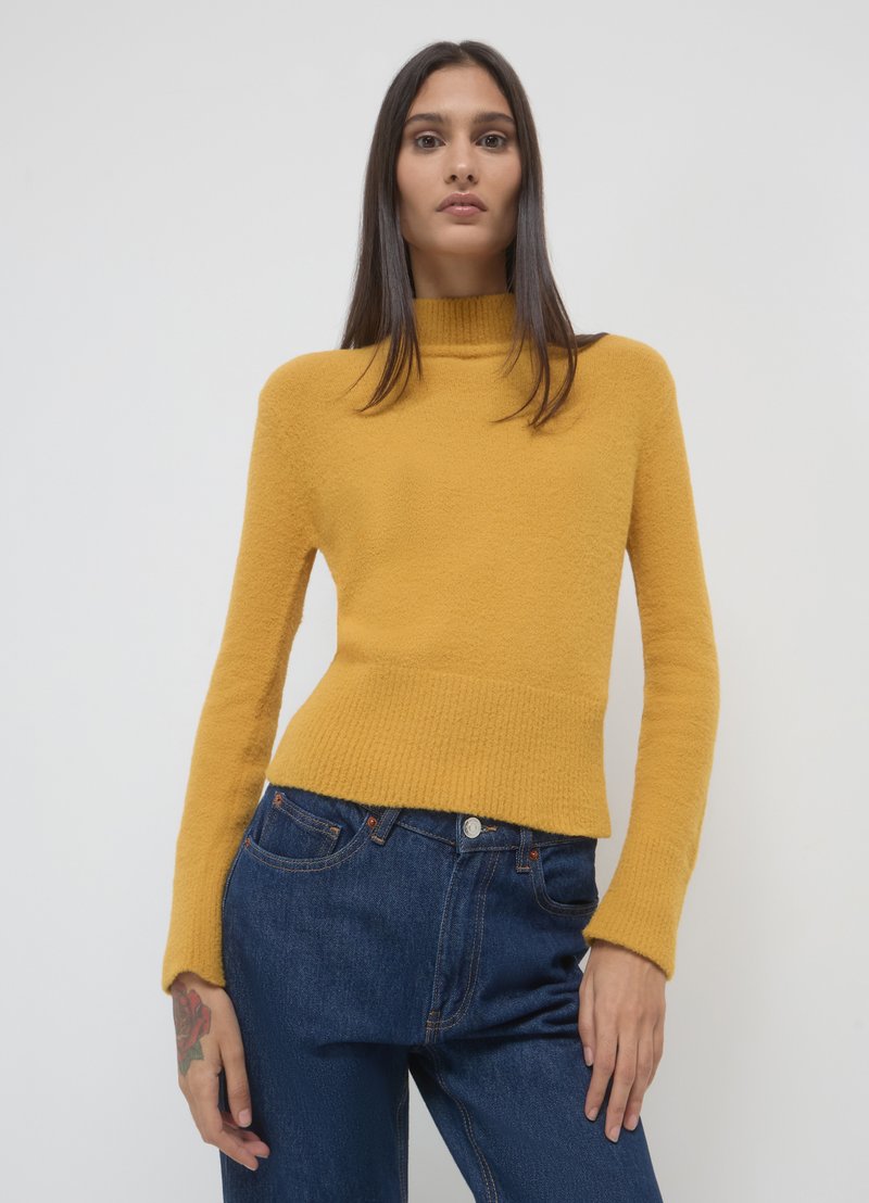 Calliope COLLO ALTO  - Strickpullover - giallo