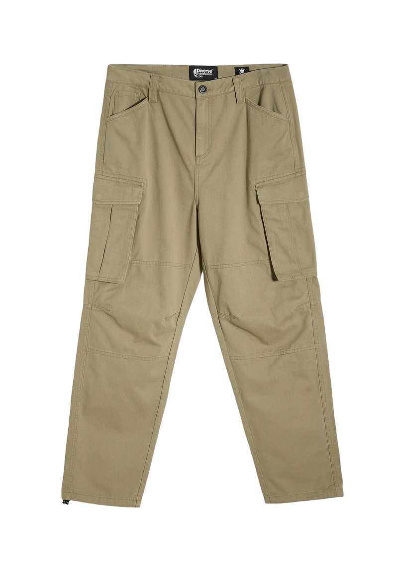 Beżowe spodnie cargo z wytrzymałego materiału, z wieloma dużymi kieszeniami, z suwakowym zapięciem i prostym krojem nogawek, z wzmocnionymi szwami.