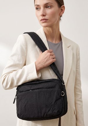 Gian Marco Venturi, GIAN MARCO VENTURI CROSSBODY BAG - Borsa a tracolla - nero