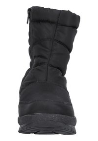 Svart isolerad känga med en mjuk nylonöverdel med quiltat mönster, en sidodragkedja och en texturerad gummisula för bra grepp.