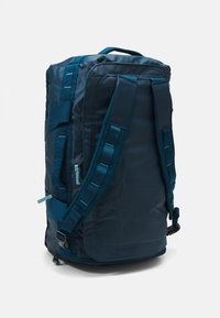 The North Face BASE CAMP VOYAGER DUFFEL 42L UNISEX - Aizturis - midnight petrol/algae blue