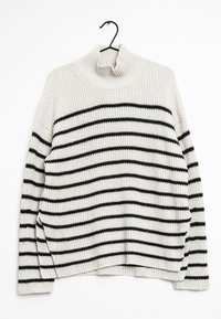 Gebreid sweater in lichtgrijs met zwarte horizontale strepen, met een hoge hals, een losse pasvorm, ribbelstructuur en zijsplitten.