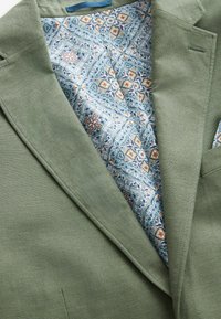 Next SLIM FIT LINEN BLEND TWO BUTTON - Sakko - sage green