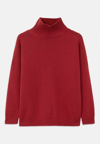 Pull à col roulé en tricot rouge, avec un col et des poignets côtelés, coupe décontractée et texture lisse. Design classique pour la chaleur.