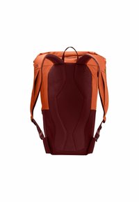 Mochila con un diseño bicolor en naranja y burdeos. Cuenta con un respaldo texturizado y acolchado, además de correas ajustables para mayor comodidad.