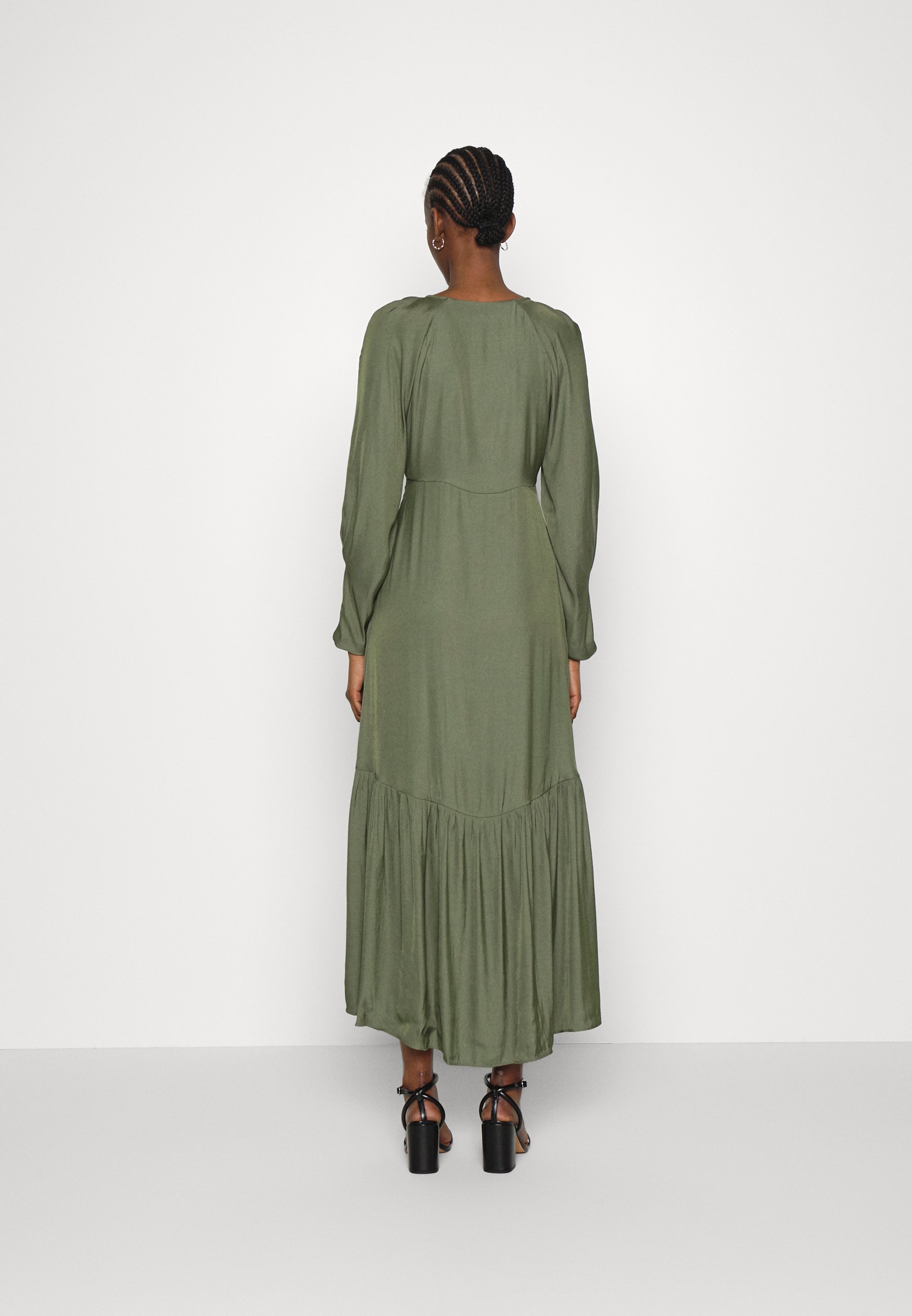 DEEP FLOUNCE SOLID - Maxi dress 