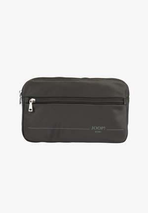 Sort rektangulær pung med to lynlåse rum og "JOOP! JEANS" logo på forsiden nederst til højre.