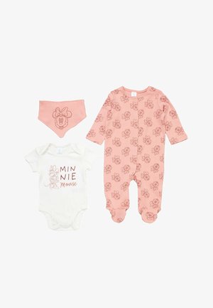 Drie-delige babyset met een voetenzak rompertje met een roze Minnie Mouse all-over print, een witte bodysuit met tekst en een roze bandana slab met het gezicht van Minnie.