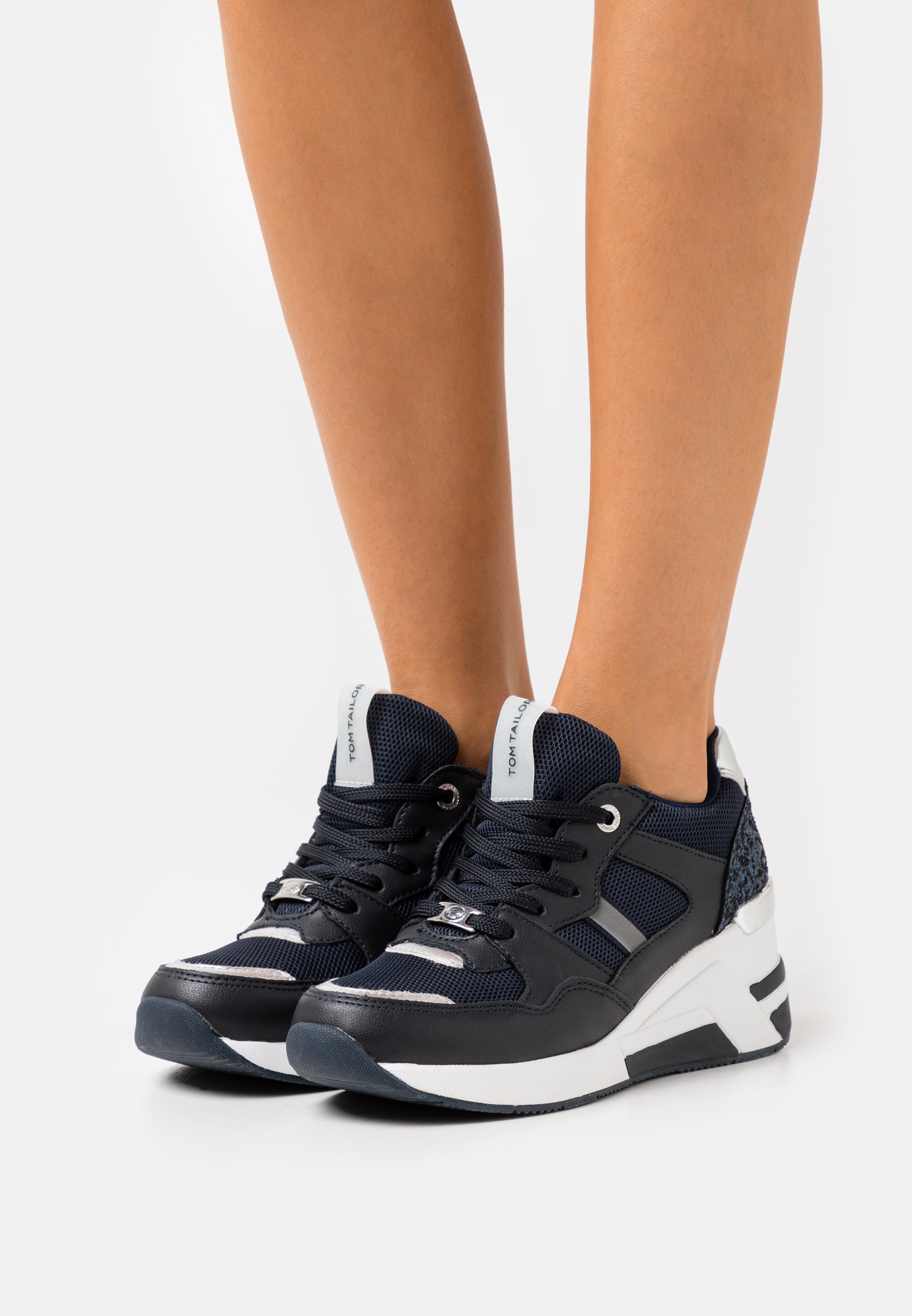 Guess ANTONIO - Zapatillas altas - white/black/blanco - Zalando.es