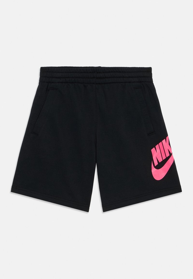Shorts de sport noirs avec taille élastique, poches latérales et grand logo Nike rose sur la jambe gauche.