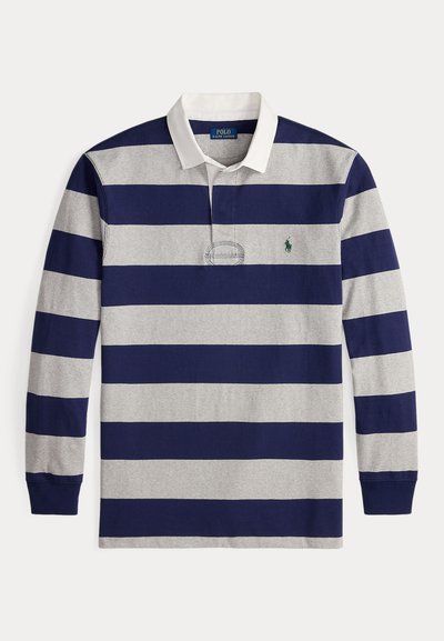 Koszulka do rugby z długim rękawem w granatowe i jasnoszare poziome paski, z białym kołnierzykiem i małym zielonym haftowanym logo na lewej piersi.