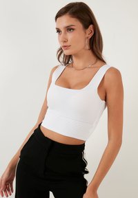 LELA REGULAR FIT - Top - white