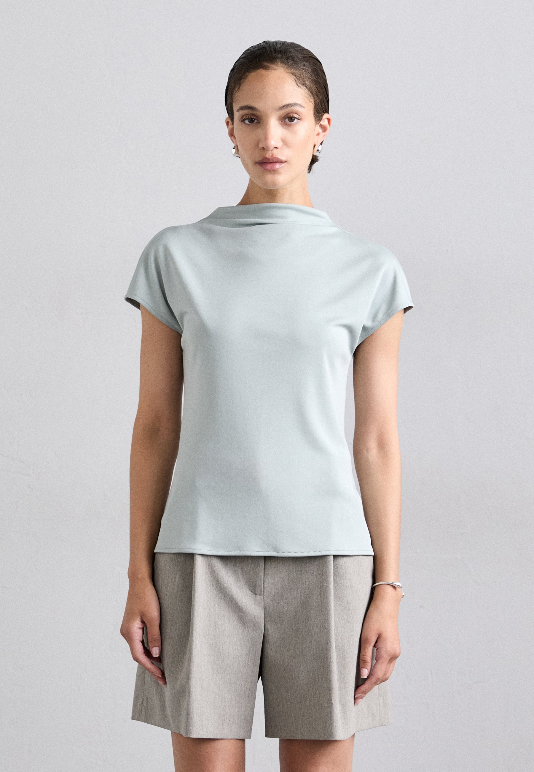 売れ筋商品|||タイガー オブ スウェーデン Tシャツ レディース トップス ALITTA - Basic T-shirt - pale green Alitta Cap-Sleeve Top | Tiger Of Sweden