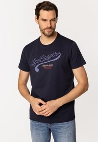 Lee Cooper AUTHENTIC niebieski