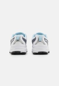 New Balance 530 - Baskets basses - silver/white/black