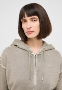 Mustang ROCHELLE szary