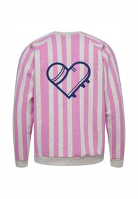 Ljusgrå sweatshirt med rosa vertikala ränder. Har en marinblå hjärt-grafik på baksidan, långa ärmar och ribbad halsringning.