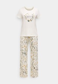 Σετ γυναικείες πυτζάμες από βαμβάκι με κοντομάνικο κρεμ πουκάμισο με λουλουδάτο μοτίβο και αντίστοιχο παντελόνι με πολύχρωμο λουλουδένιο σχέδιο.