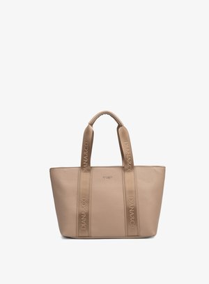 Borsa a mano in pelle beige con due manici larghi con la scritta "DIANA&CO", design minimalista e texture liscia.