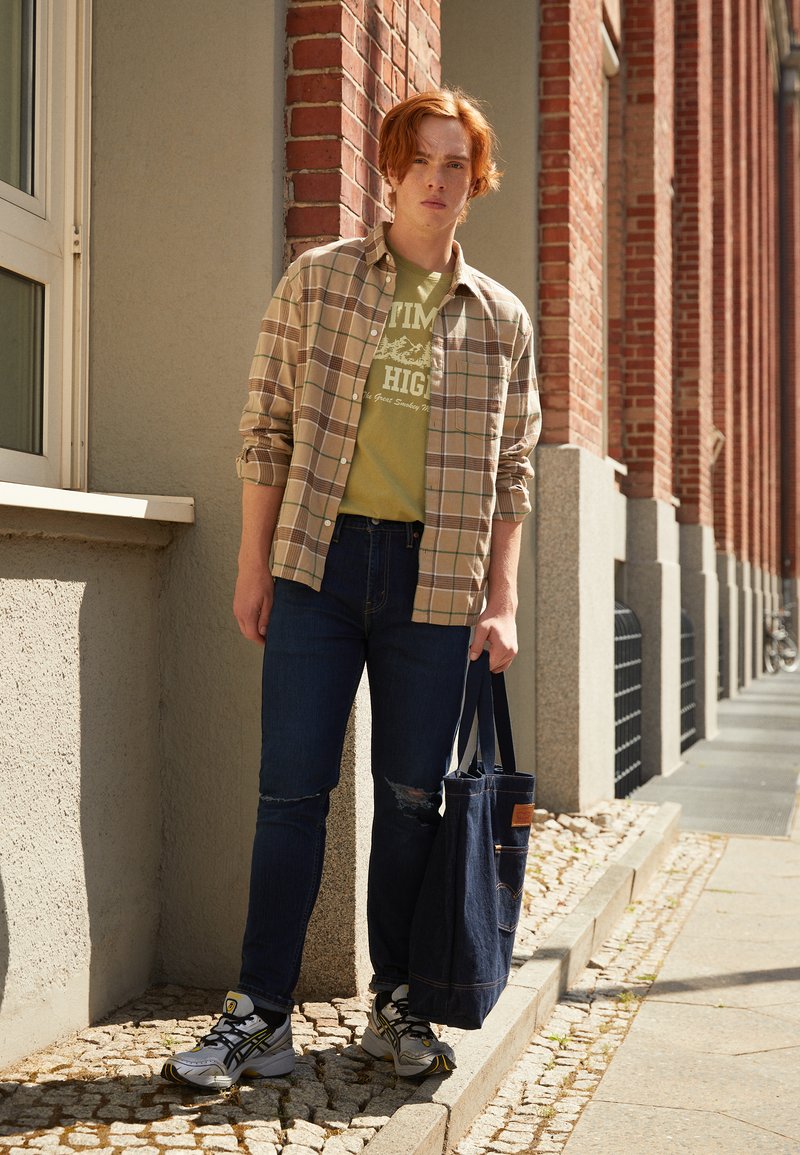 Levi's® 502™ TAPER HI BALL - Jeans Straight Leg - dark indigo rinse