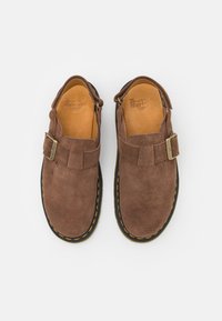 Dr. Martens JORGE II UNISEX - Iešļūcenes - dark brown
