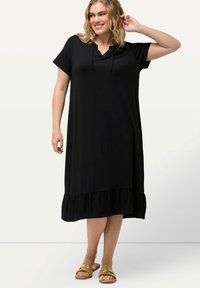 Ulla Popken SPLIT NECK SHORT SLEEVE MIDI  - Trikoomekko - black