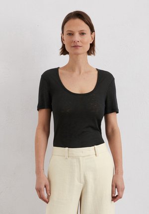 Basic T-shirt - black