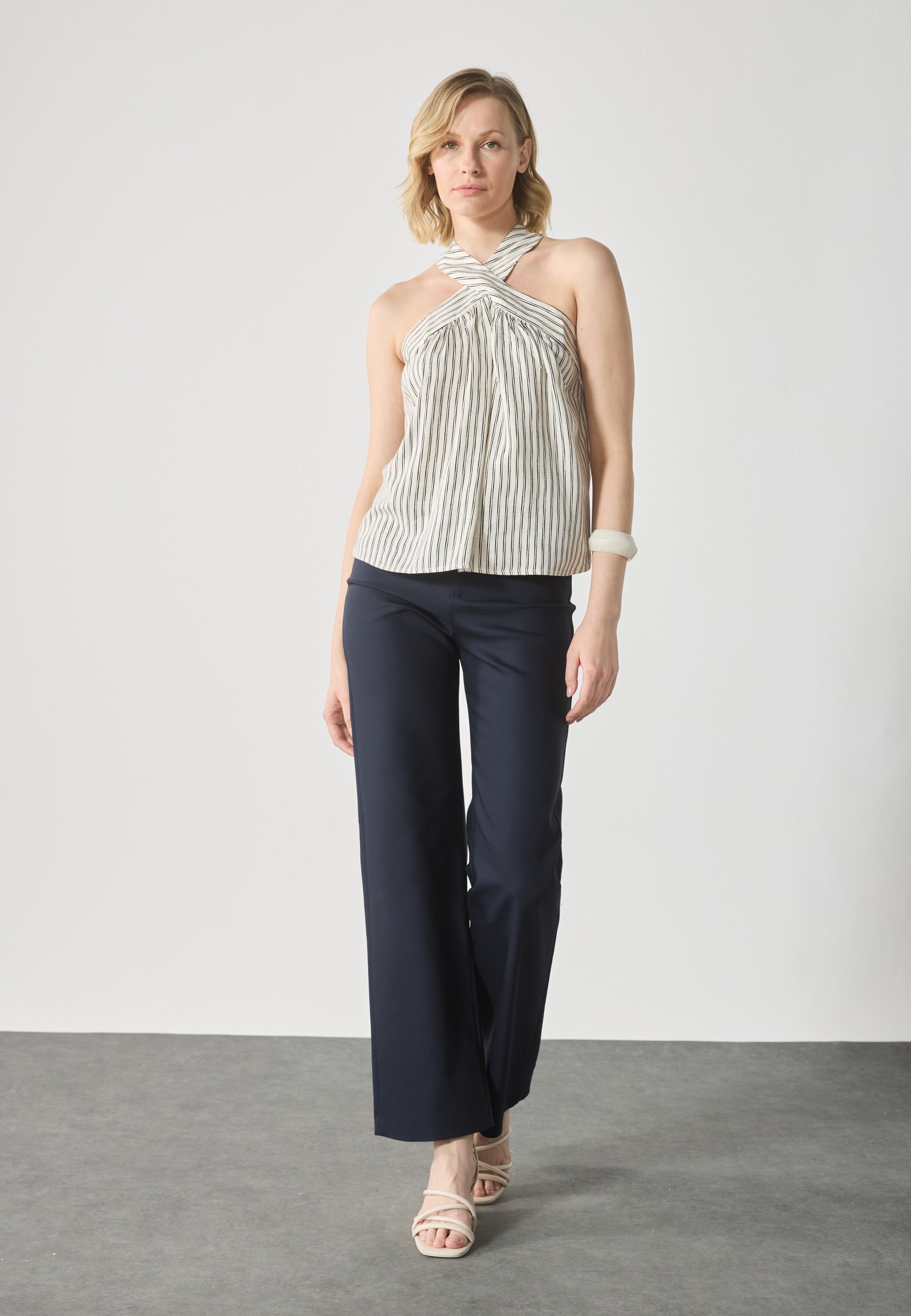 売れ筋商品|||アンナ フィールド シャツ レディース トップス LINEN BLEND MIX TOP - Top - off-white/black Anna Field LINEN BLEND MIX TOP - Top - off-white/black/crema
