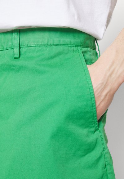 Theory Short - jade green