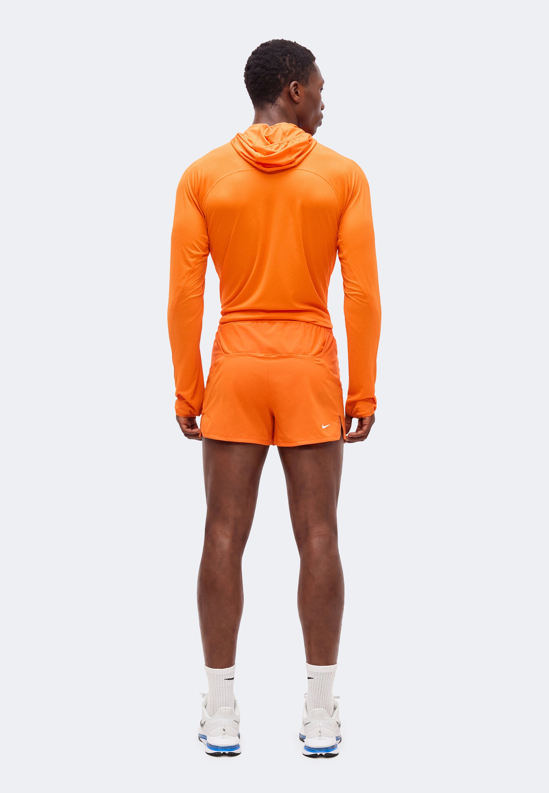 Nike ACG SHORT - Kurze Sporthose - safety orange/summit white